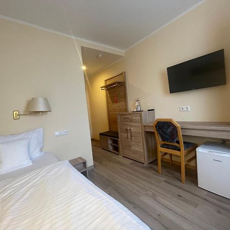Hotel Andrea Crailsheim Bagian luar foto